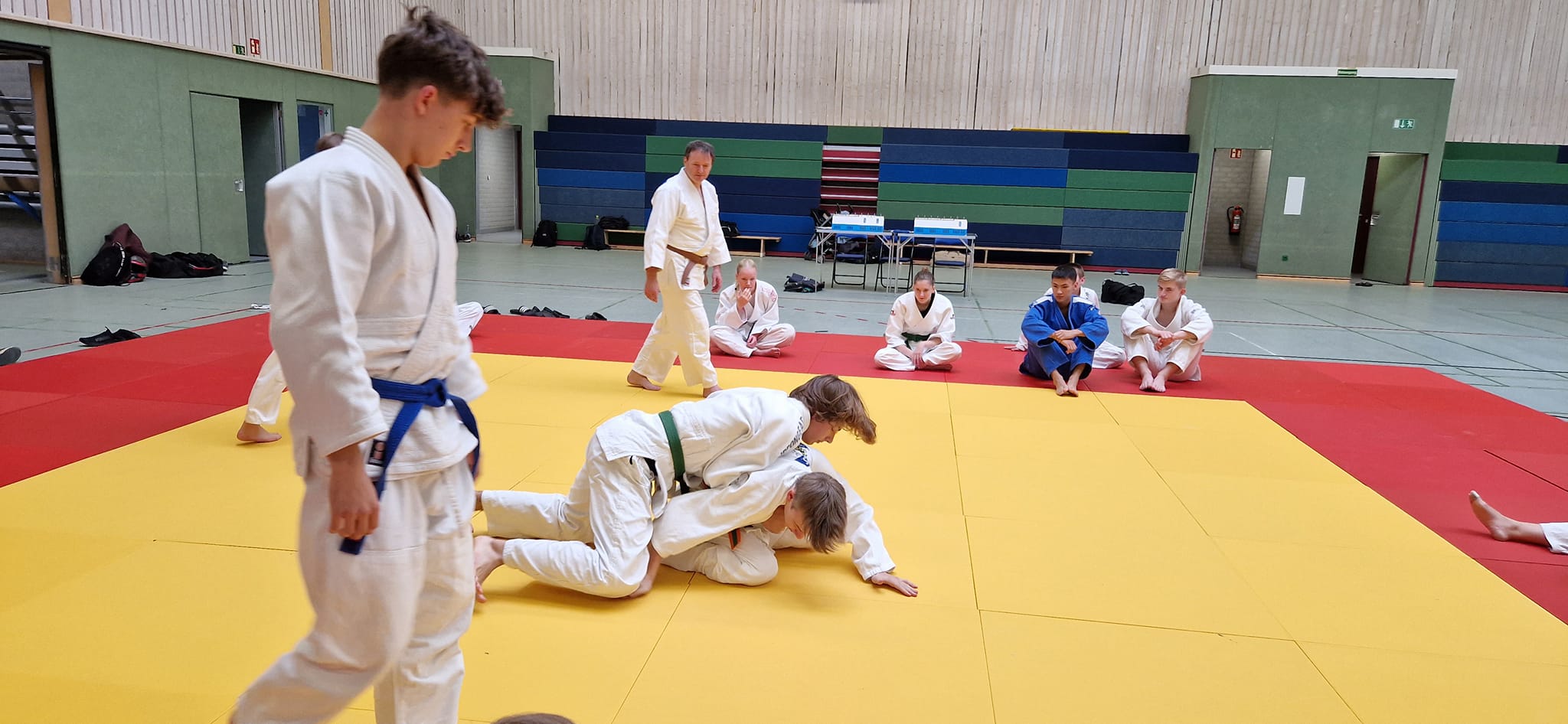 Read more about the article Nachwuchs für die „Schiris“ im Judo